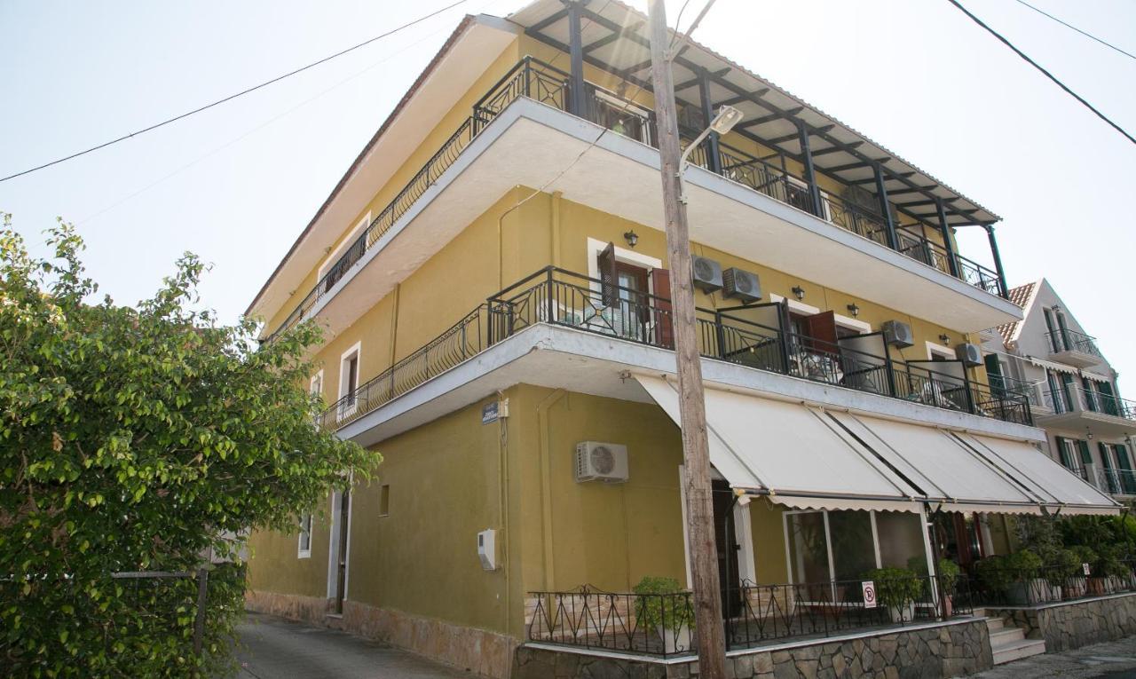 ليكسوري Petania Hotel & Apartments المظهر الخارجي الصورة