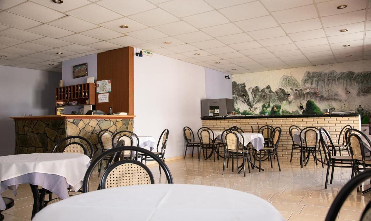 ليكسوري Petania Hotel & Apartments المظهر الخارجي الصورة