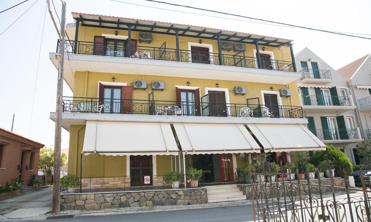 ليكسوري Petania Hotel & Apartments المظهر الخارجي الصورة